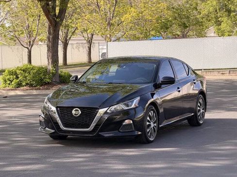 Used 2020 Nissan Altima 2.5 S w/ Driver Assist Package FWD image 9