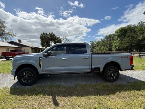 Used 2024 Ford F250 Platinum image 3