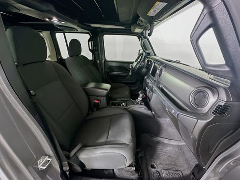 Used 2021 Jeep Wrangler Sport S w/ Sun And Sound Package image 33