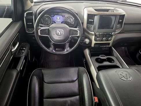 Used 2019 RAM 1500 Laramie AWD/4WD image 12