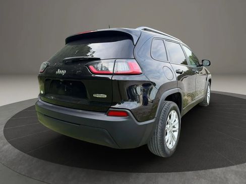 Used 2020 Jeep Cherokee Latitude FWD image 4