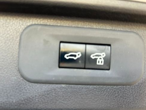 Used 2024 Toyota Grand Highlander AWD Hybrid image 17
