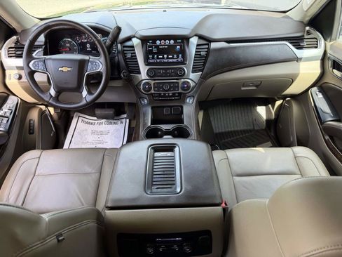 Used 2017 Chevrolet Tahoe LT w/ Luxury Package AWD/4WD image 13