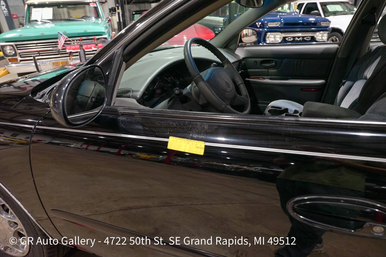 Used 2004 Buick Century Custom FWD image 30