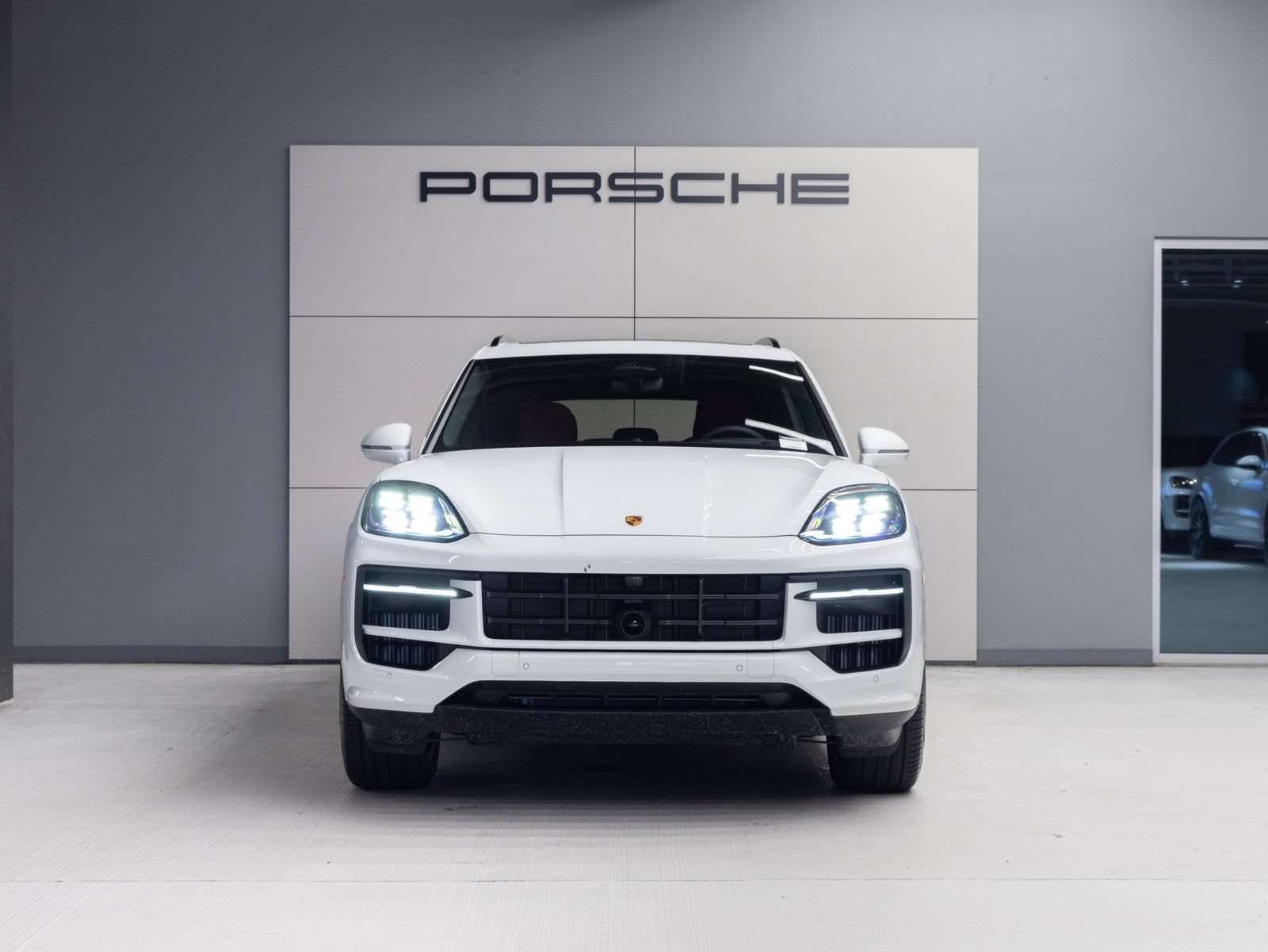 Used 2026 Porsche Cayenne S AWD/4WD image 9