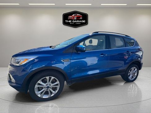 Used 2018 Ford Escape SEL w/ Ford Safe & Smart Package image 4