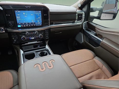 Certified 2025 Ford F250 King Ranch AWD/4WD image 12