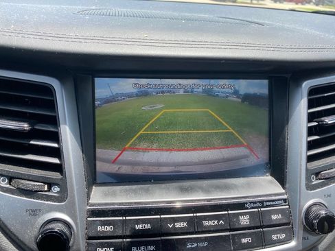 Used 2016 Hyundai Tucson Limited w/ Option Group 03 FWD image 32