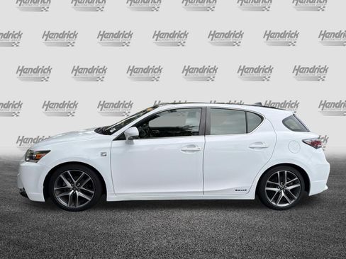 Used 2015 Lexus CT 200h w/ Navigation Package FWD image 6