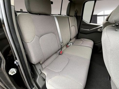 Used 2020 Nissan Frontier SV image 22