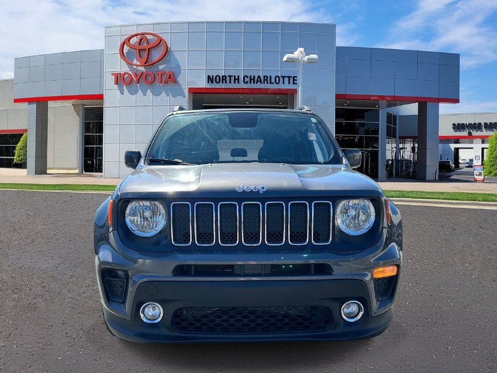 Used 2020 Jeep Renegade Latitude FWD image 3