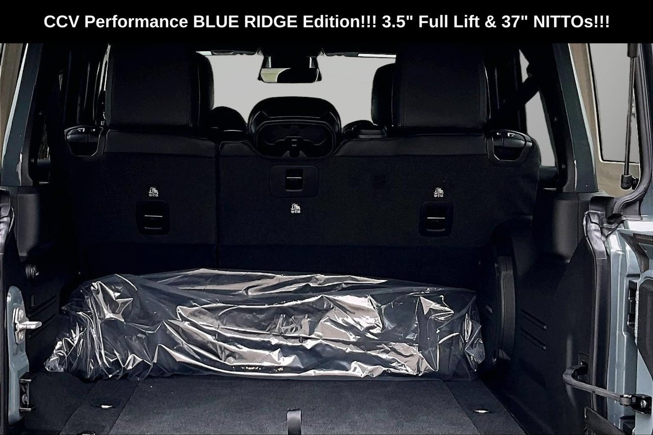 New 2026 Jeep Wrangler Unlimited Sahara AWD/4WD image 23