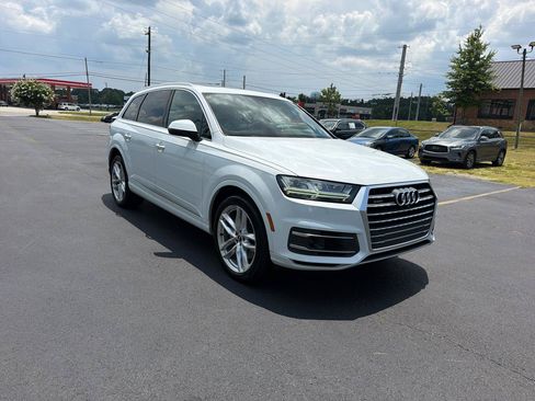 Used 2018 Audi Q7 3.0T Prestige AWD/4WD image 2