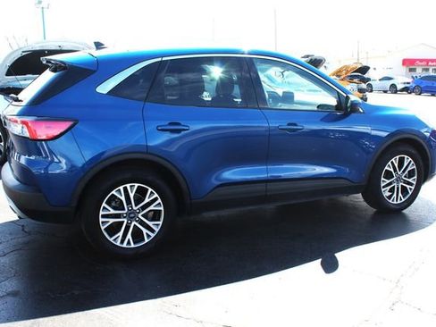 Used 2022 Ford Escape SEL image 8