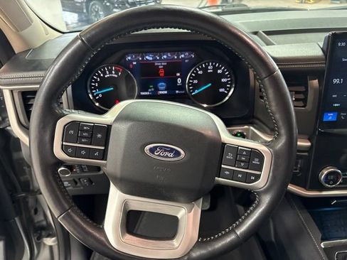 Used 2024 Ford Expedition XLT RWD image 29