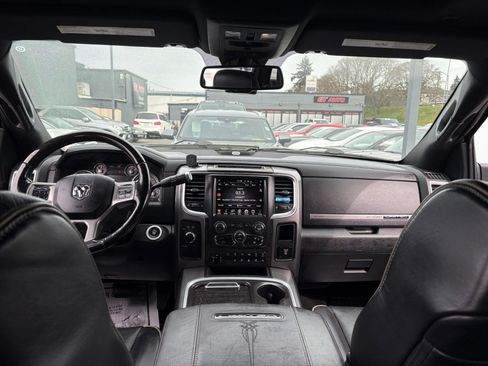 Used 2017 RAM 3500 Laramie Longhorn image 4