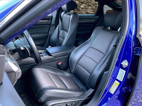 Used 2018 Honda Accord Sport image 23