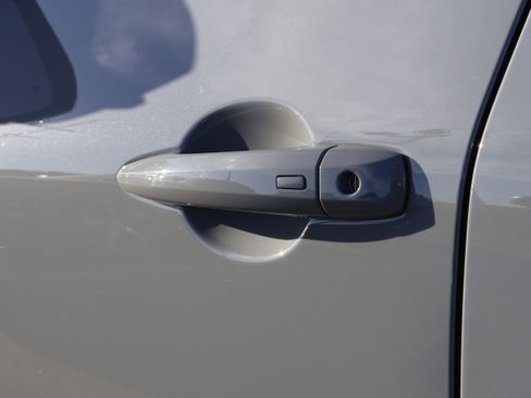 Used 2023 Nissan Rogue Platinum w/ Platinum Premium Package image 21