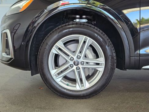 Used 2024 Audi Q5 e Prestige w/ Prestige Package image 8