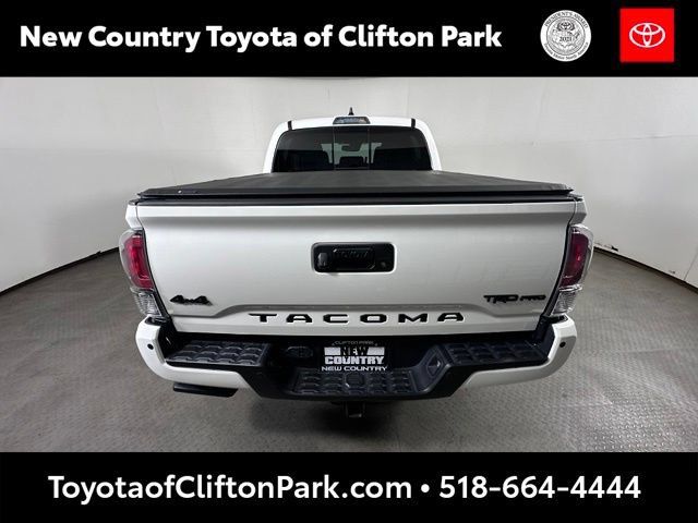Used 2023 Toyota Tacoma TRD Pro AWD/4WD image 4