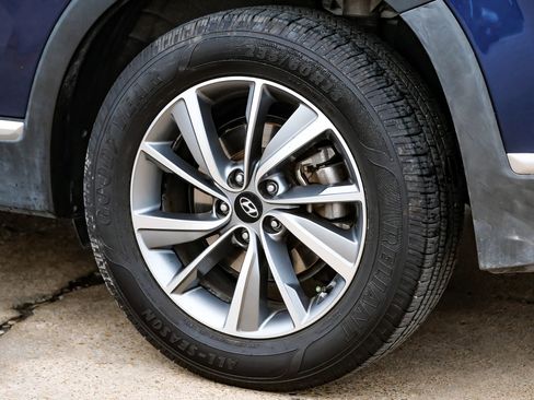 Used 2019 Hyundai Santa Fe Limited w/ Cargo Package image 64