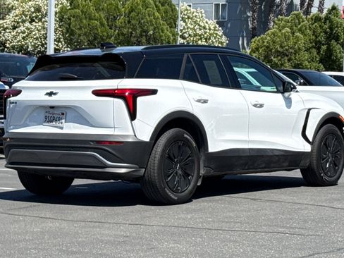Used 2025 Chevrolet Blazer EV LT w/ Midnight/Sport Edition FWD image 5