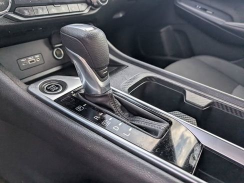 Used 2021 Nissan Sentra SV image 22