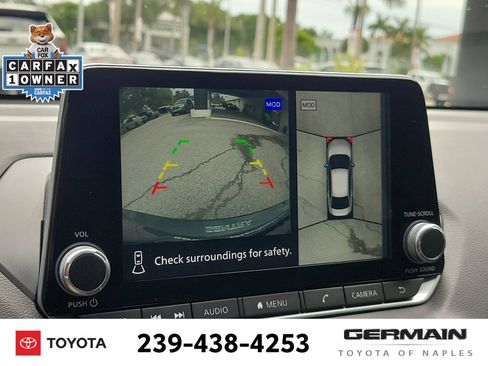 Used 2024 Nissan Sentra SR w/ SR Premium Package FWD image 27