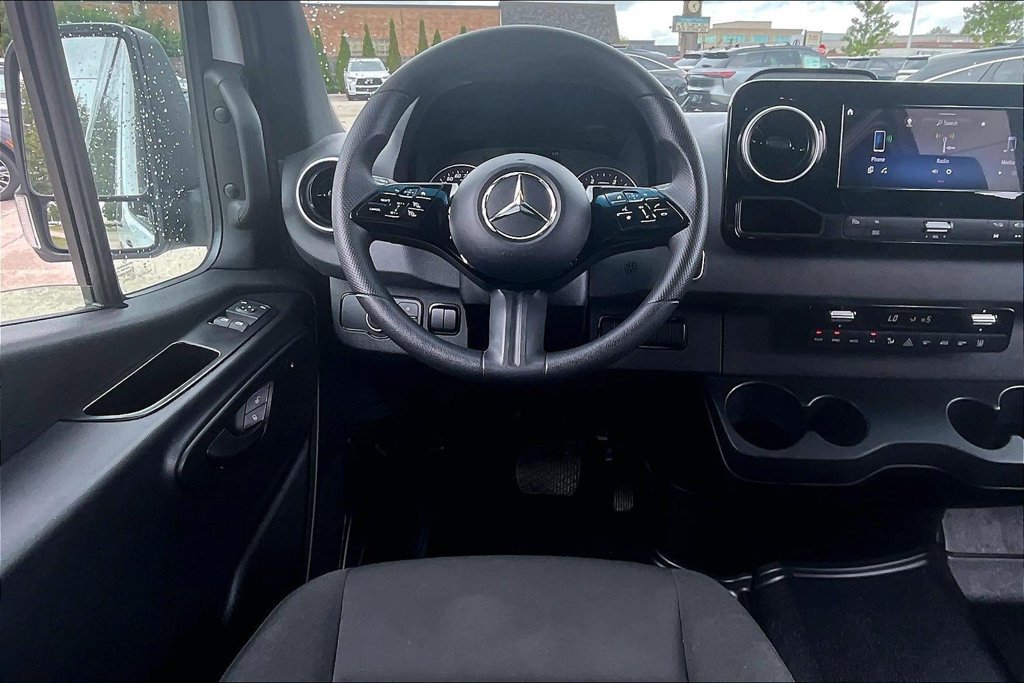 Used 2026 Mercedes-Benz Sprinter 2500 image 17