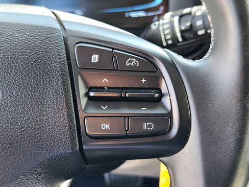 Certified 2023 Hyundai Venue SEL w/ Cargo Package FWD image 24