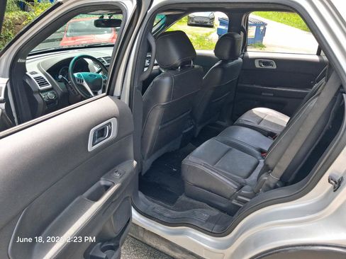 Used 2015 Ford Explorer Sport w/ Equipment Group 401A AWD/4WD image 16