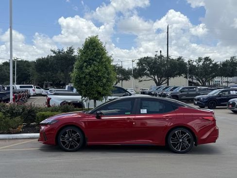 Used 2026 Toyota Camry XSE w/ Premium Package FWD image 4