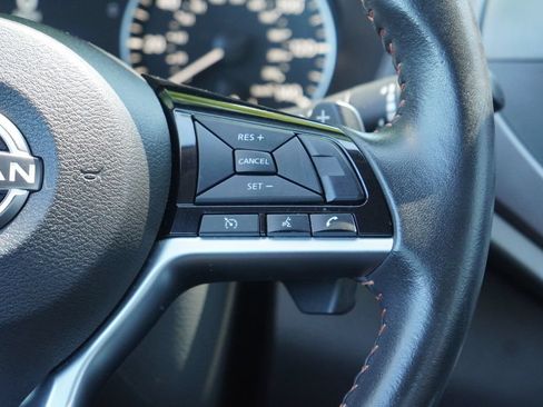 Used 2024 Nissan Altima 2.5 SR FWD image 15