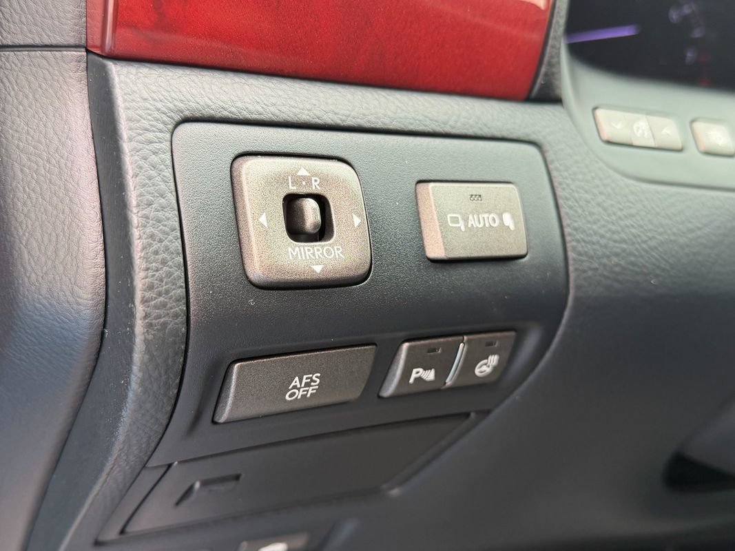 Used 2007 Lexus LS 460 RWD image 20
