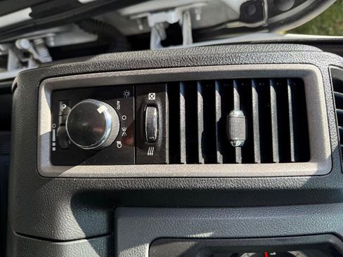 Used 2018 RAM 1500 Tradesman w/ Popular Equipment Group image 25