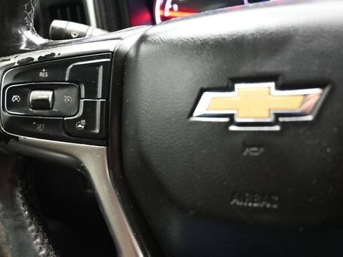 Used 2022 Chevrolet Silverado 1500 LT AWD/4WD image 30