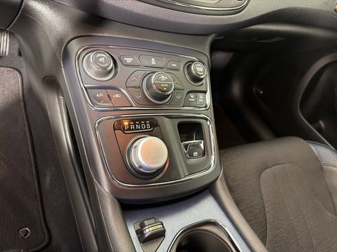 Used 2015 Chrysler 200 S w/ Navigation & Sound Group I FWD image 18
