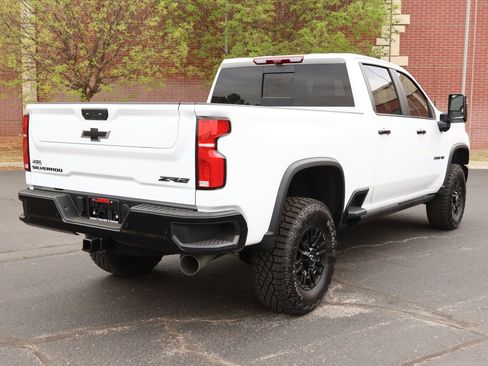 New 2026 Chevrolet Silverado 2500 ZR2 w/ LPO, Dark Essentials Package AWD/4WD image 33