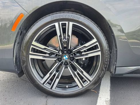 Used 2023 BMW i7 xDrive60 AWD/4WD image 15