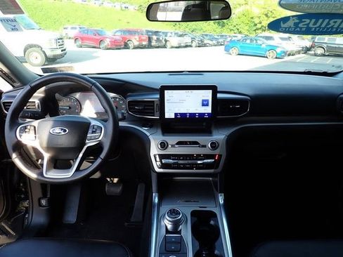Certified 2023 Ford Explorer XLT w/ Equipment Group 202A AWD/4WD image 22