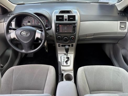 Used 2013 Toyota Corolla LE FWD image 15