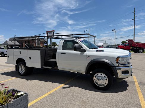 Used 2023 RAM 4500 Tradesman RWD image 9