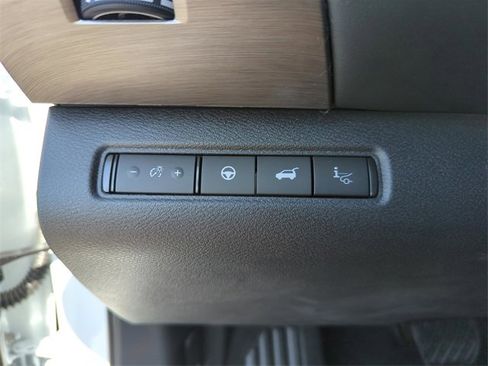 New 2025 Nissan Pathfinder Platinum w/ Lighting Package (N92) image 42