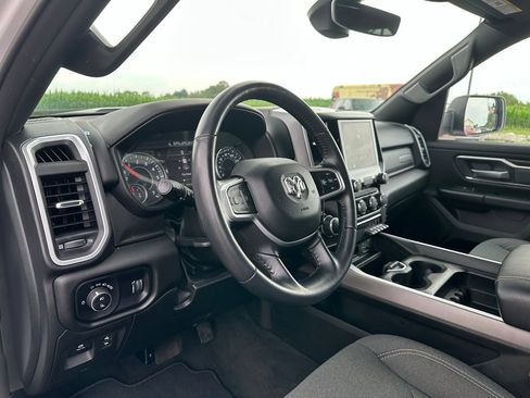 Used 2022 RAM 1500 Big Horn AWD/4WD image 12