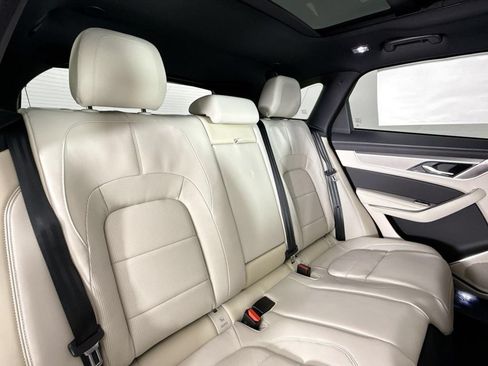 Certified 2025 Jaguar F-PACE R-Dynamic S AWD/4WD image 15