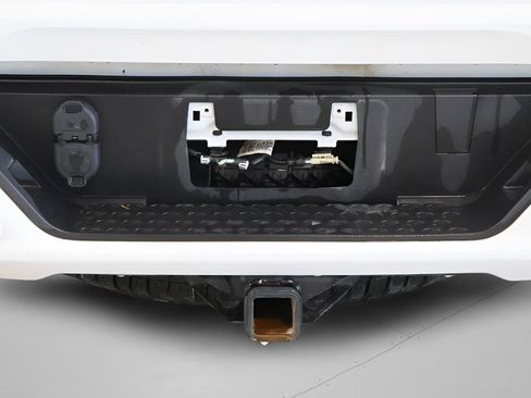 Used 2024 GMC Canyon AT4 w/ AT4 Premium Package AWD/4WD image 13