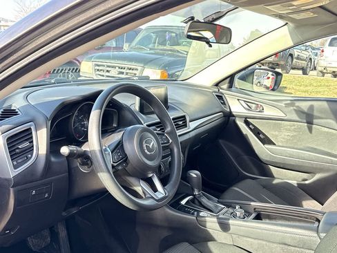Used 2017 MAZDA MAZDA3 Sport w/ Preferred Equipment Package image 2