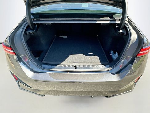 Used 2024 BMW 530i w/ M Sport Package image 26