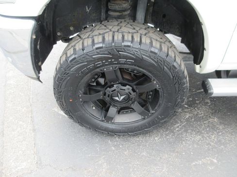 Used 2018 RAM 2500 Laramie AWD/4WD image 16