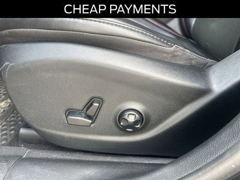 Used 2019 Jeep Cherokee Trailhawk AWD/4WD image 8